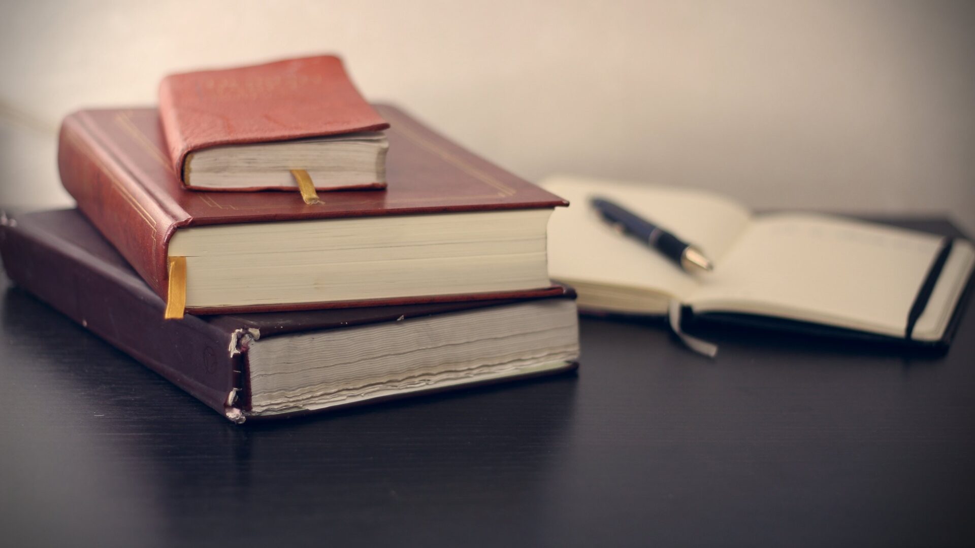 Assignee can invoke arbitration clause Bombay High Court