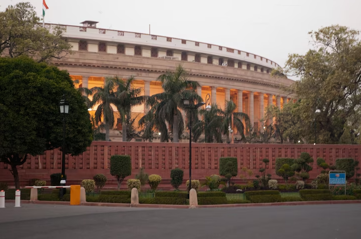 Delhi High Court Intervenes to Terminate Arbitrator's Mandate Due to Unexplained Delay