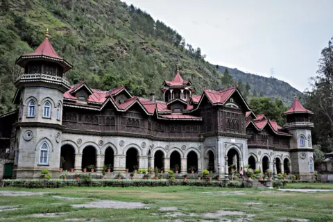 section 29a extension mandate terminated - - Architectural marvel of Padam Palace amidst lush greenery in Himachal Pradesh.